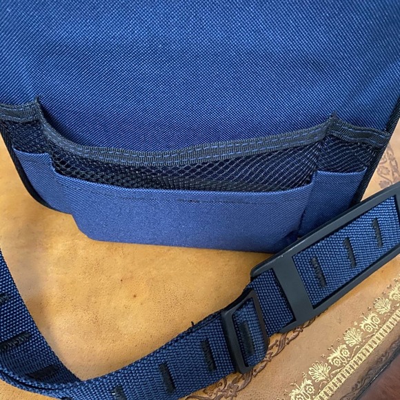 NWOT Bull Bear Wine Cheese Navy Tote - Picture 6 of 8